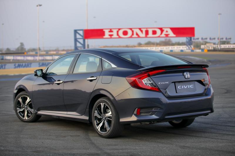 ALL-NEW CIVIC_RS_Rear