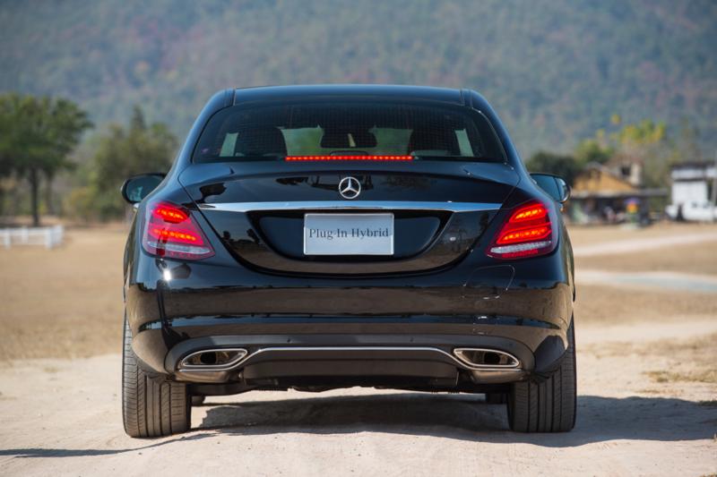 The C 350 e AMG Dynamic (Black)-11 - Copy