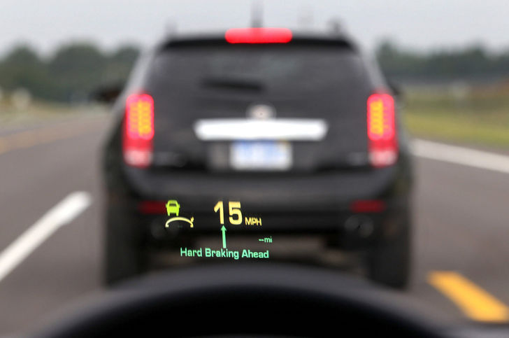 Cadillac-V2V-Warning-Message-hard-braking-alert