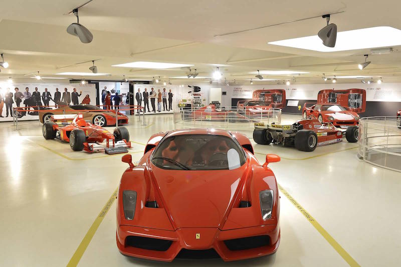 laferrari-showcased-at-the-ferrari-museum-in-maranello_3