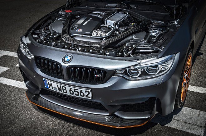 2016-BMW-M4-GTS-engine-01-660x438