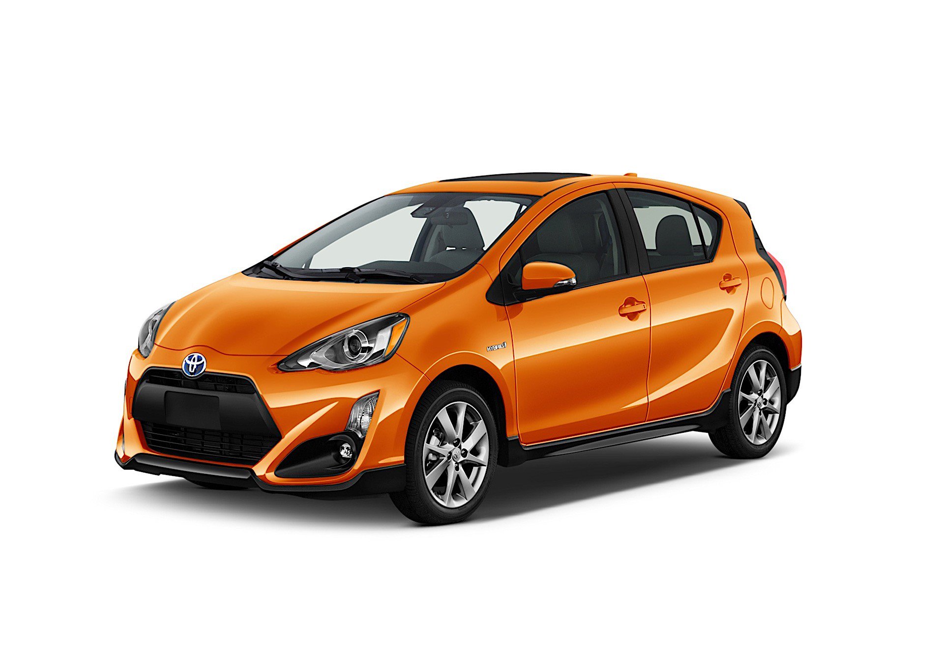 2017-toyota-prius-c-gets-safety1