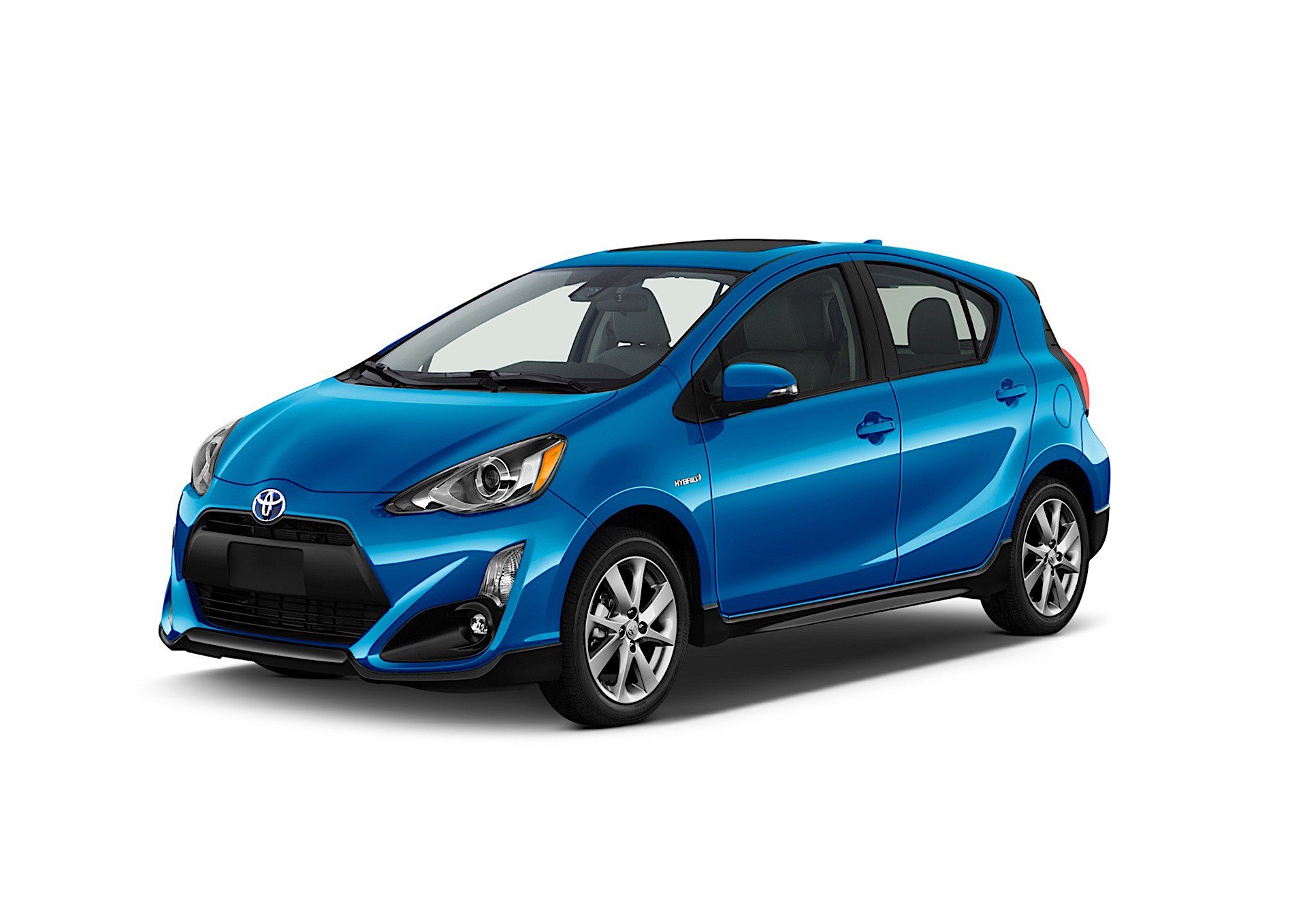 2017-toyota-prius-c-gets-safety2