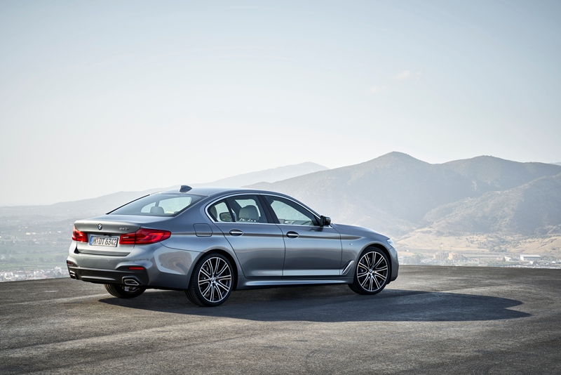 p90237217_highres_the-new-bmw-5-series