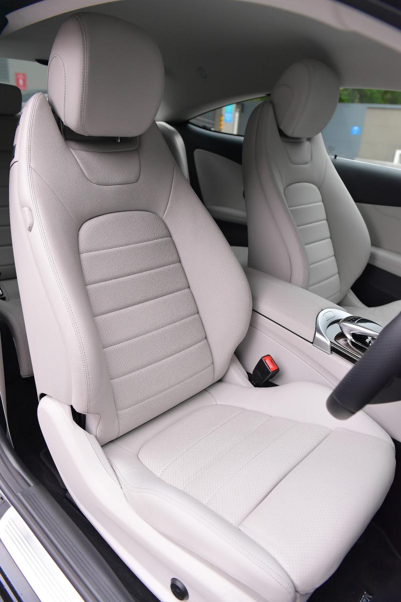 C 250 Coupe Sport_Black_Interior (3)