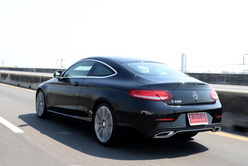 C 250 Coupe Sport_Black_Running (8)