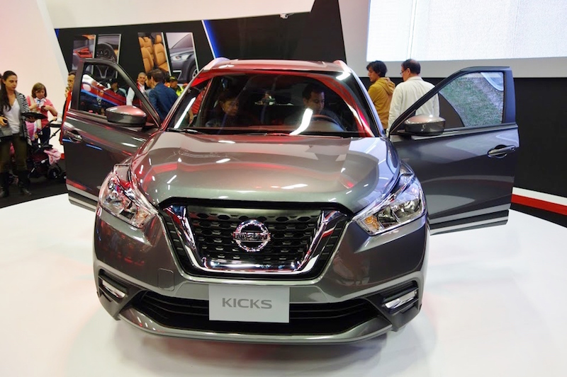 Nissan-Kicks-front-at-2016-Bogota-Auto-Show